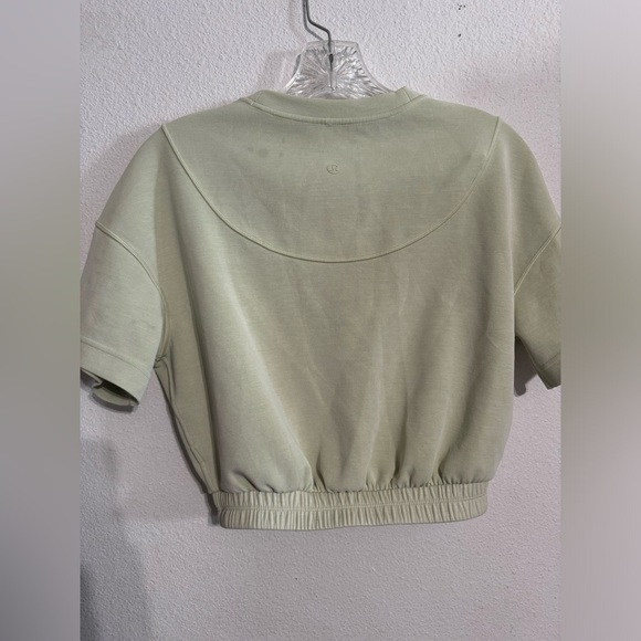 Lululemon softstreme gathered tee - Picture 4 of 7